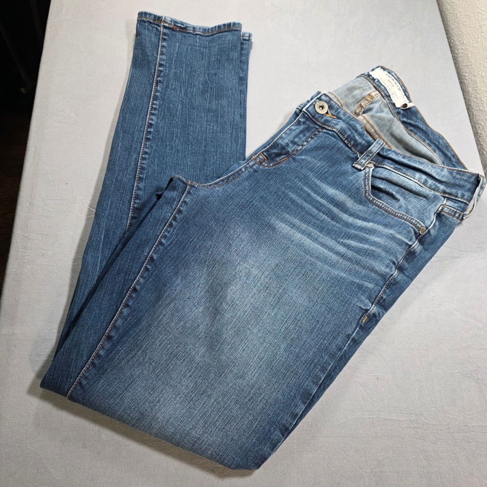 Torrid Denim Womens 12T Medium Wash Straight Leg Stretch Jeans *